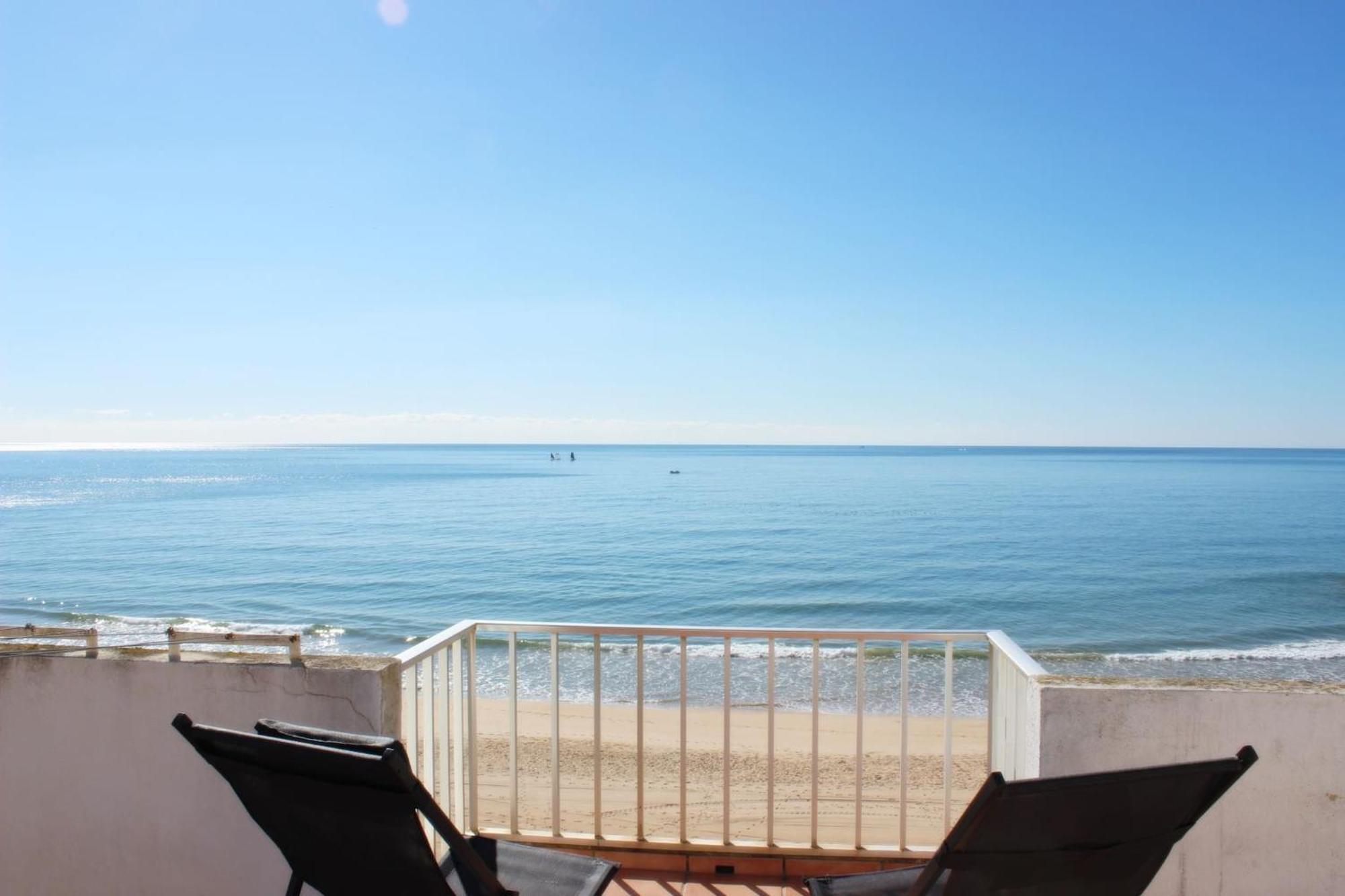 Quarteira Mar - Beach Front Екстериор снимка